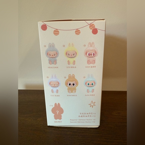 Labubu The Monsters - Have a Seat Vinyl Plush - Dada - Picture 7 of 8